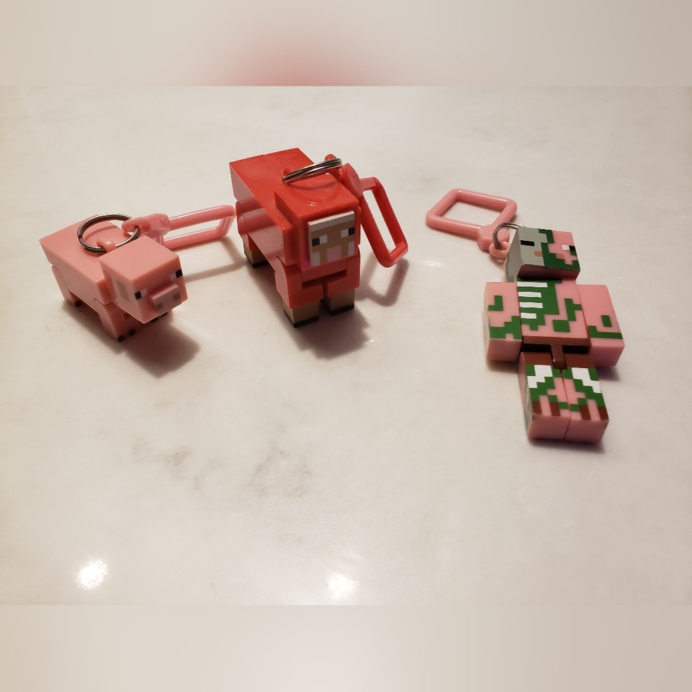 Minecraft keychains: pig, red sheep, zombie pigman